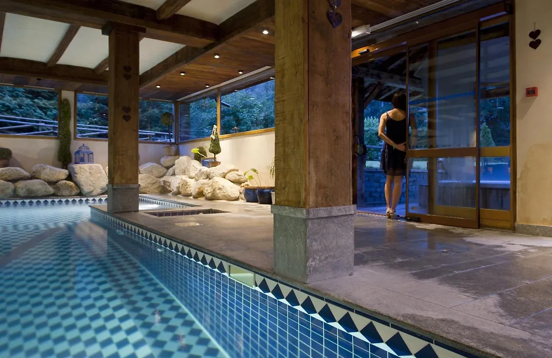 Les Grands Montets Hotel & Spa-1